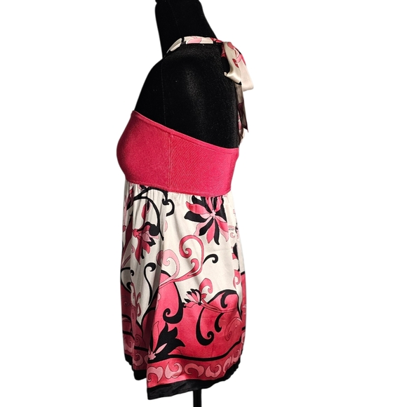 bebe Pink and Cream Halter Blouse - Picture 4 of 9